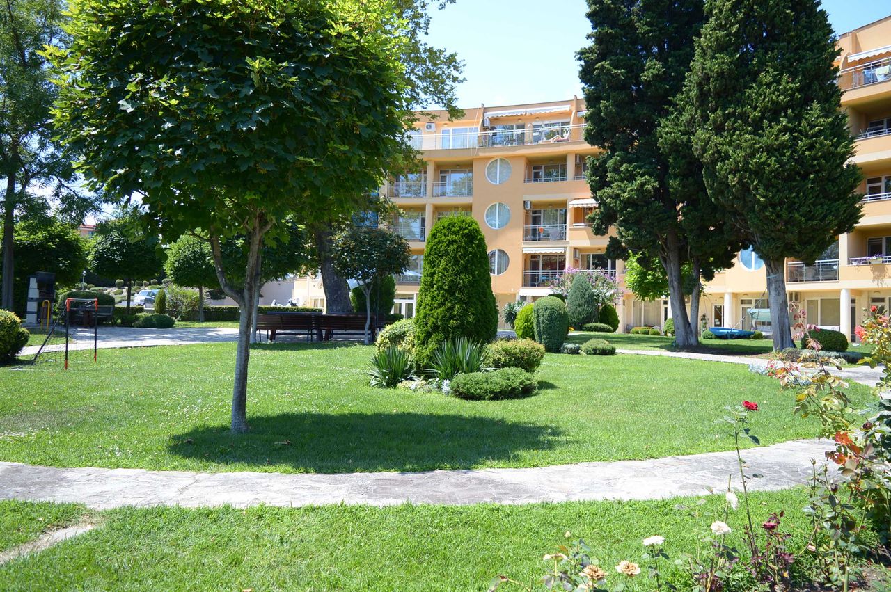 Дава се под наем Едностаен апартамент в Варна, Бриз - 24 кв.м за 270 € - Снимка #14
