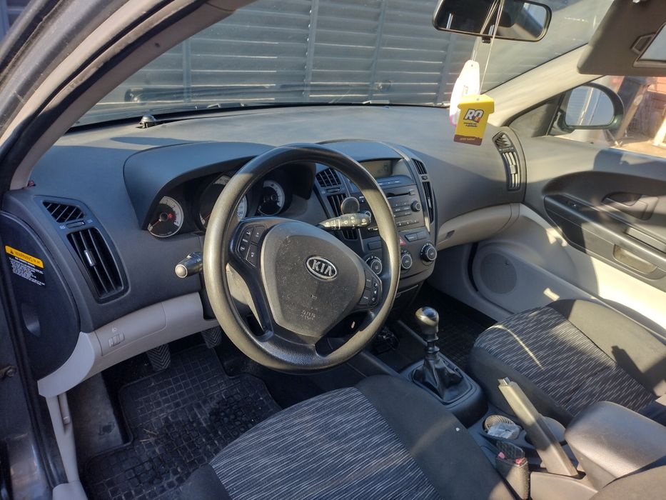 KIA cred 1.4 benzina 2008