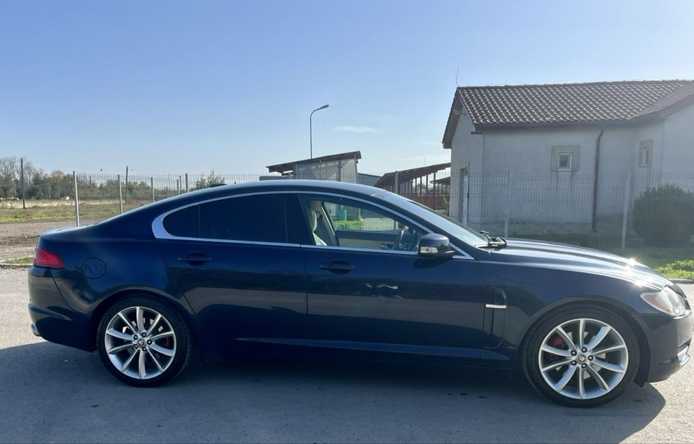Jaguar XF 2.7 bi-turbo