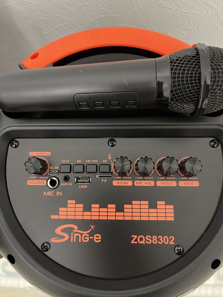 Умная портативная колонка zqs8301 с беспроводным микрофоном!