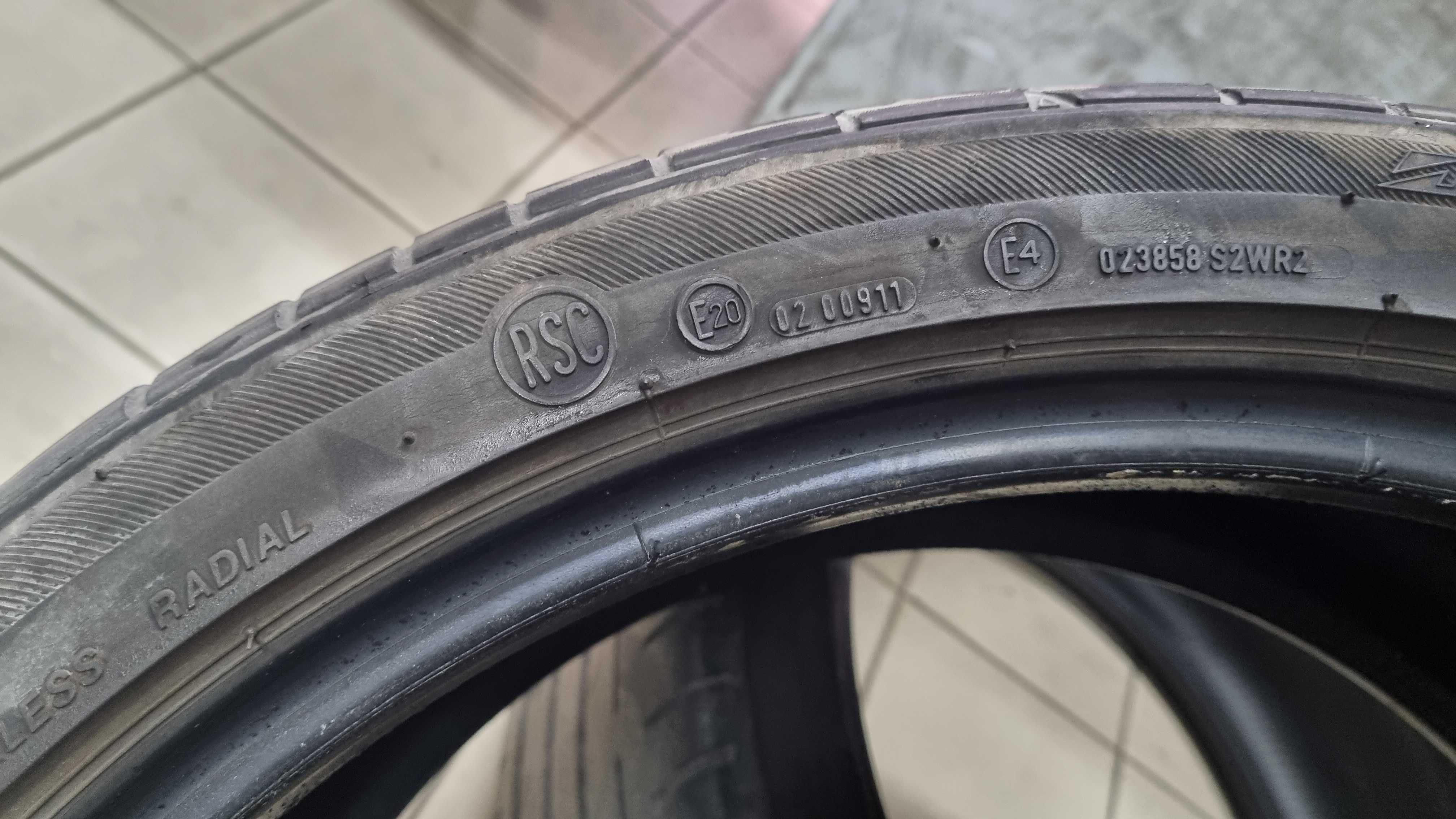 2бр Гуми Brigestone  255.40.19 дот:1218