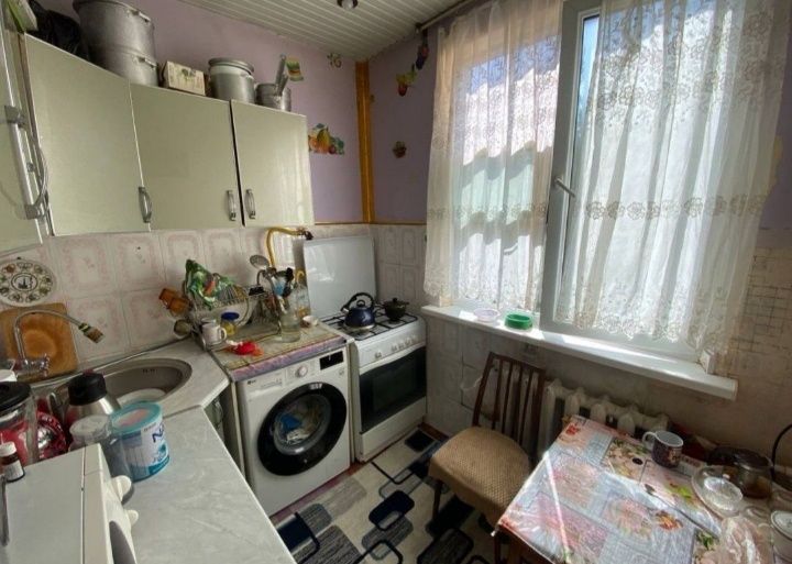 Чиланзар 19 КВ Зеркалка  СРОЧНА СОТИЛАДИ.50.500$.2/4/4.48М²