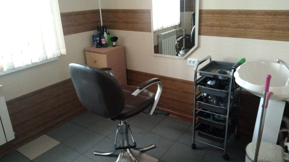 Сдам в аренду парикмахерское рабочее место