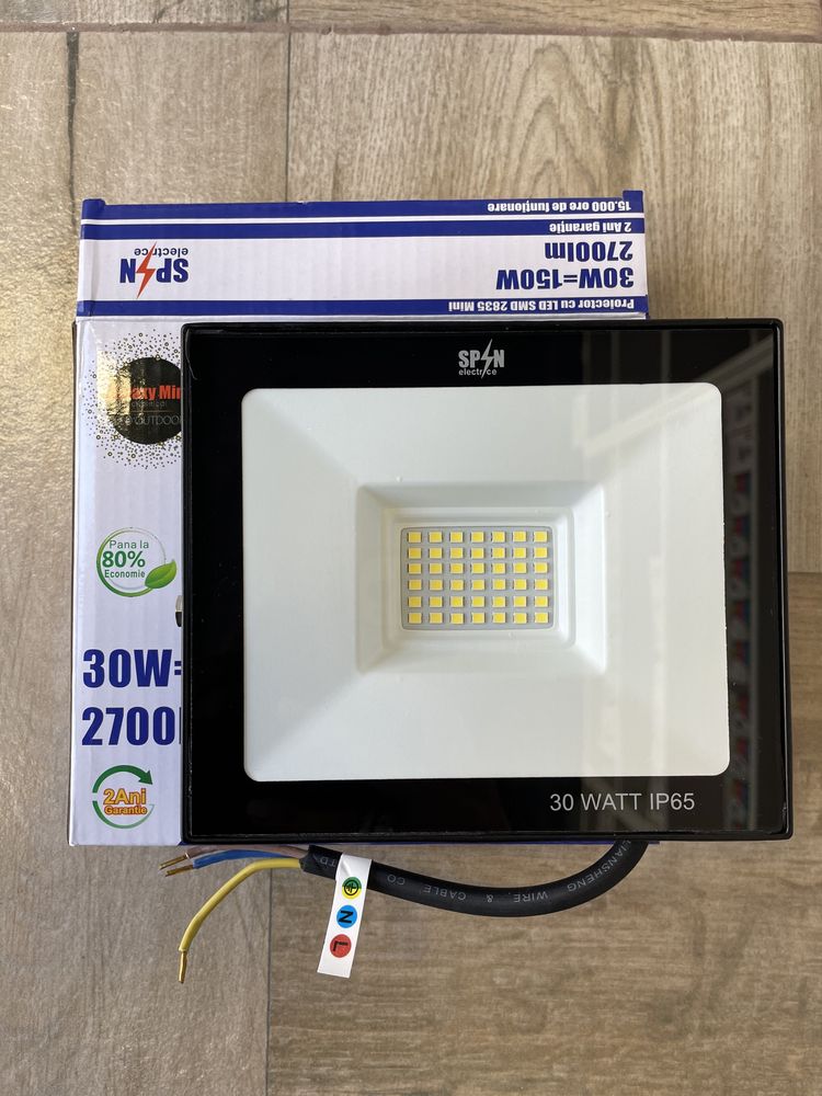 Proiector led 10w-50w cu sau fara senzor