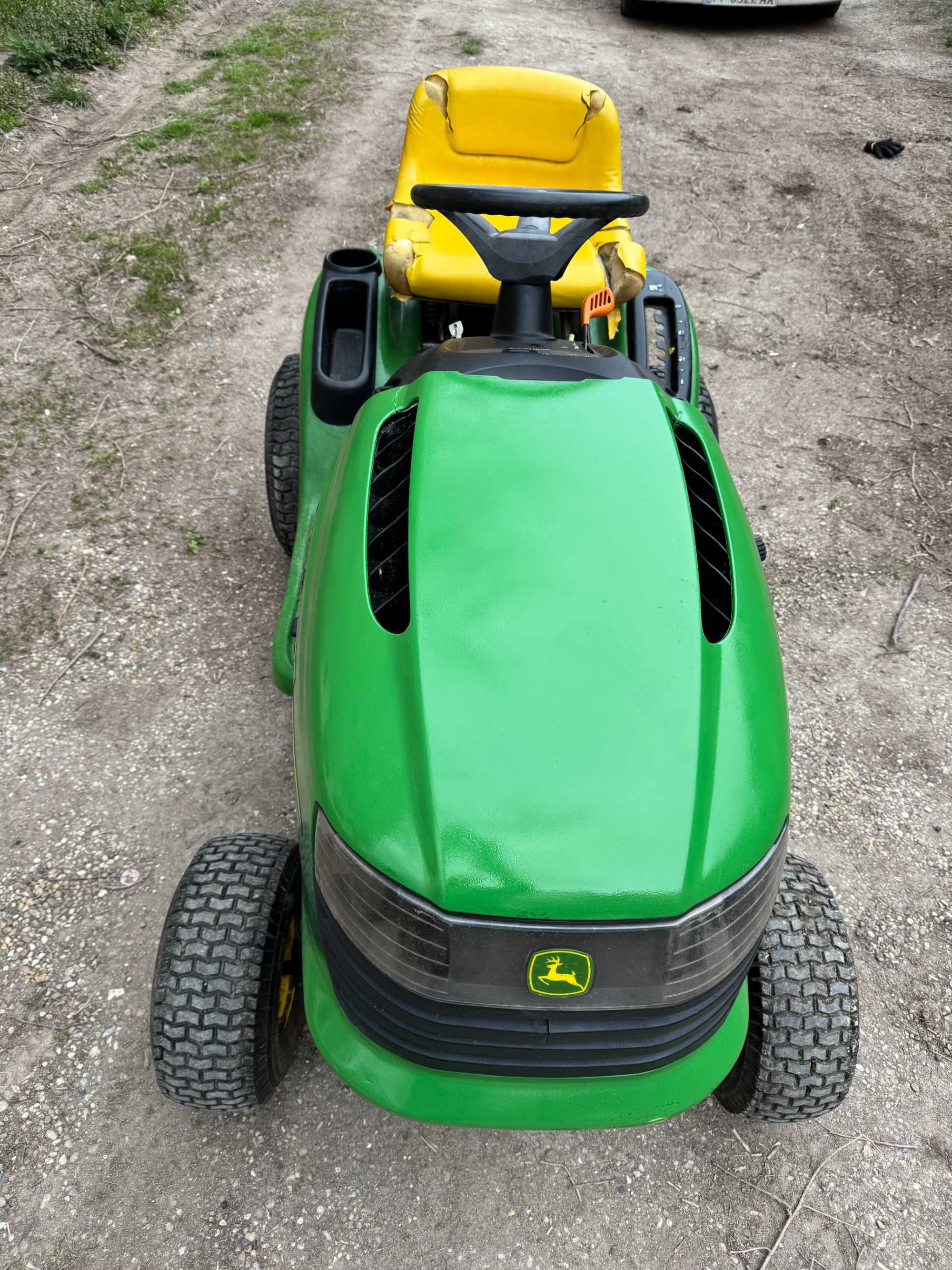 Тракторна косачка JOHN  DEERE BRIGGS STRATTON. 17,0к.с.