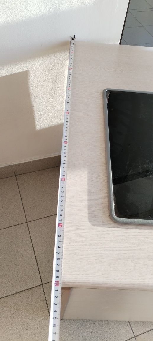 Продаётся столы 2шт