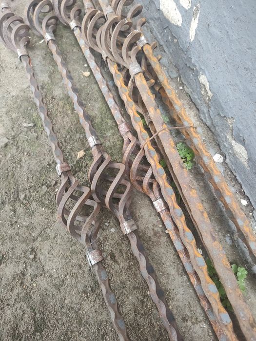 Орнаменти за парапети