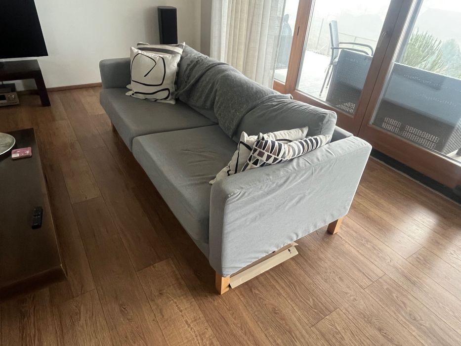 2 canapele ikea 375 lei pe buc pret negociabil (plus huse rezerva )