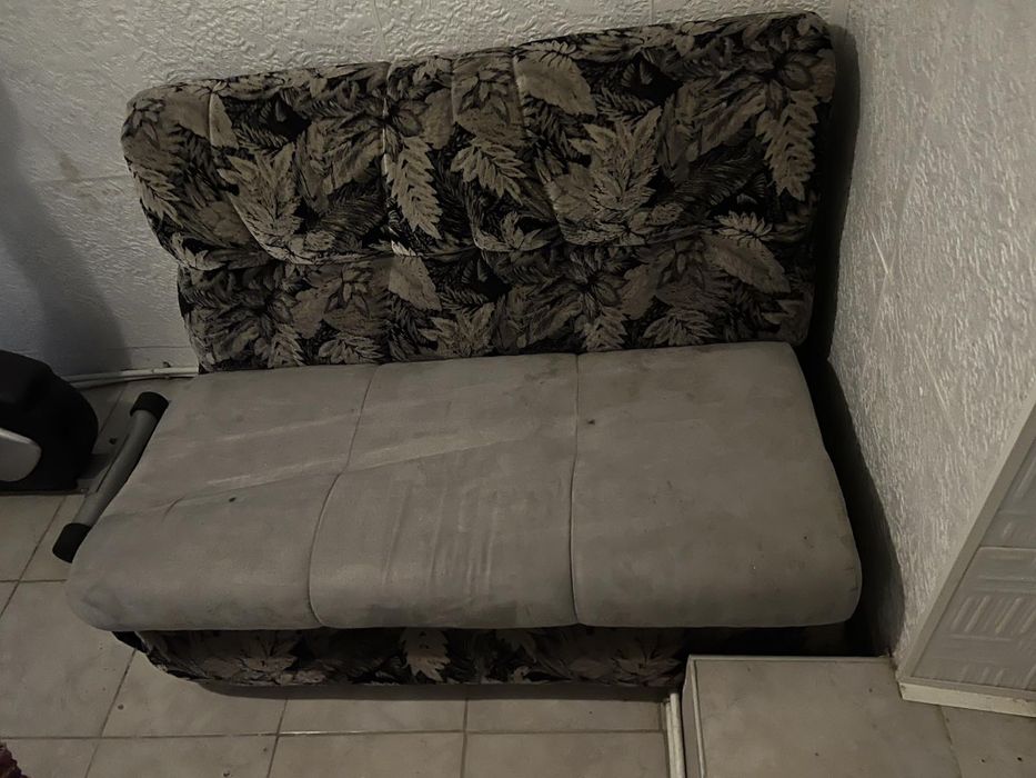 Продавам мебели в добро състояние