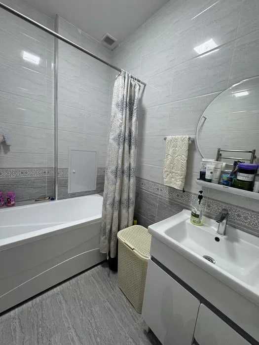 4-комнатная Кушбеги, 130 м², евро, Solaris, эт.4/10, кирпич!`