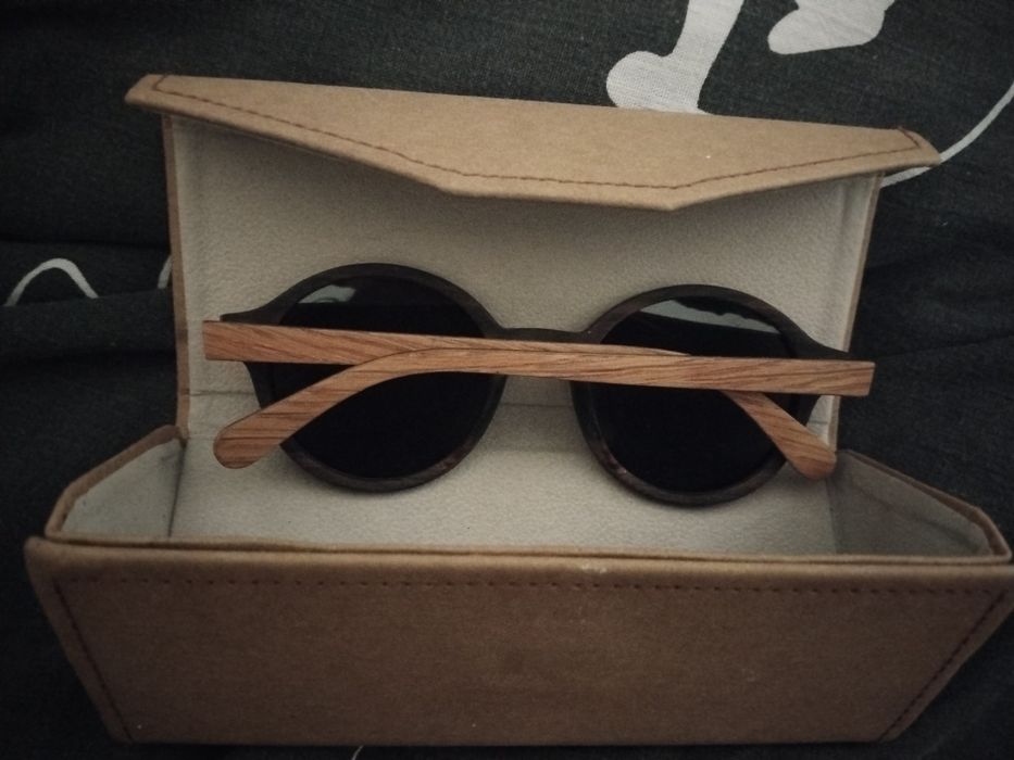 Очки солнцезащитные