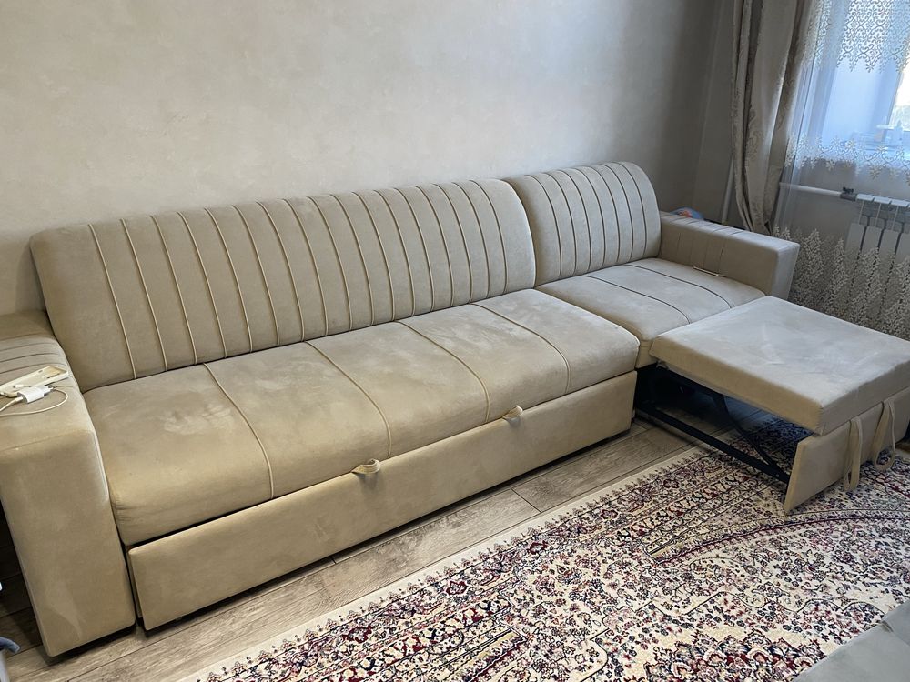 Продам диван 3 метра