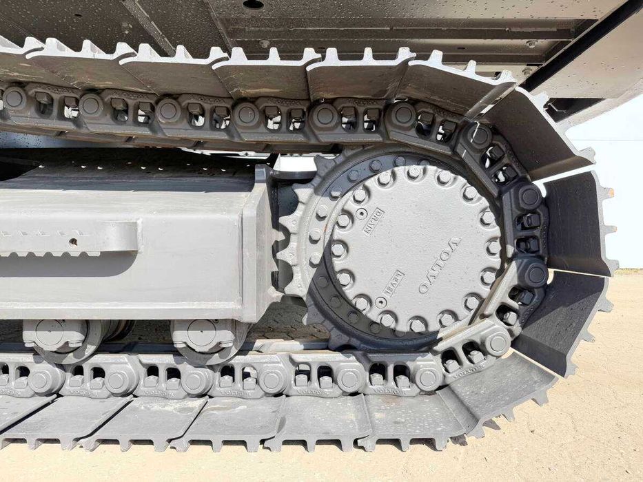 Excavator Volvo EC210  -21.6 T , 137 Hp -Nou (2025) +Video , + Leasing