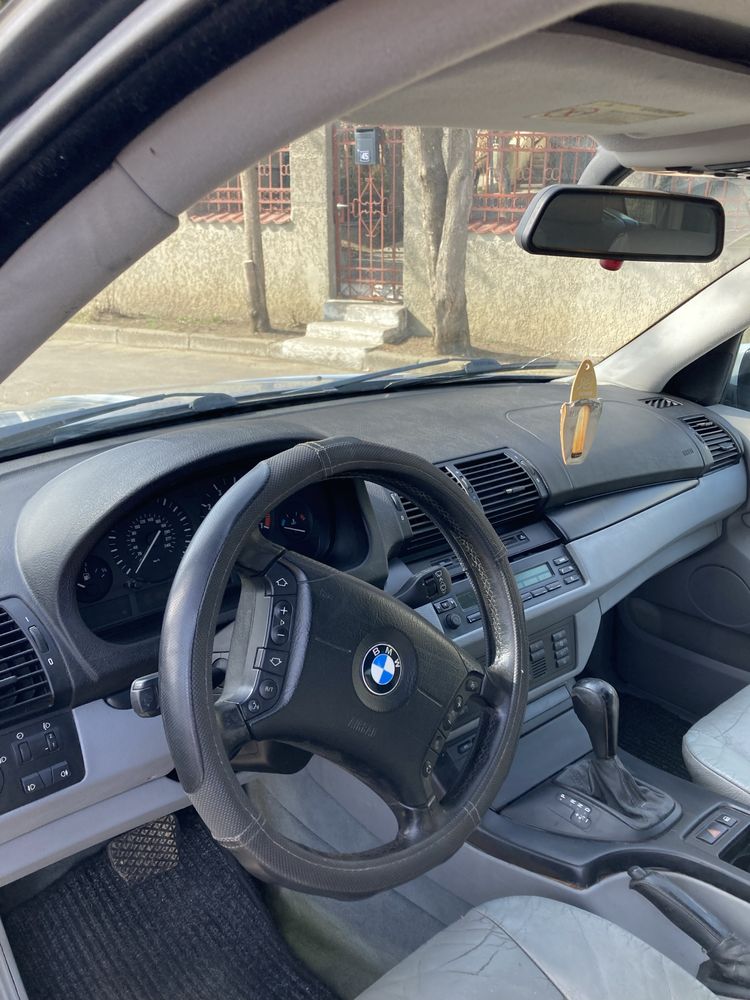 Bmw x5 inmatriculat in Romania