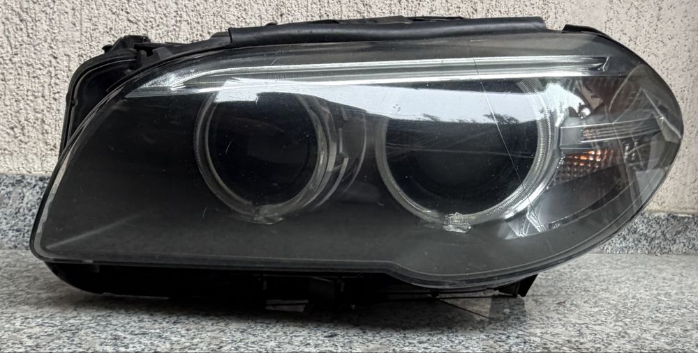 Faruri stanga/dreapta Bmw F10 facelift lci bixenon