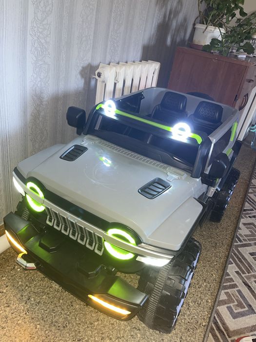 Детская электронная машинка