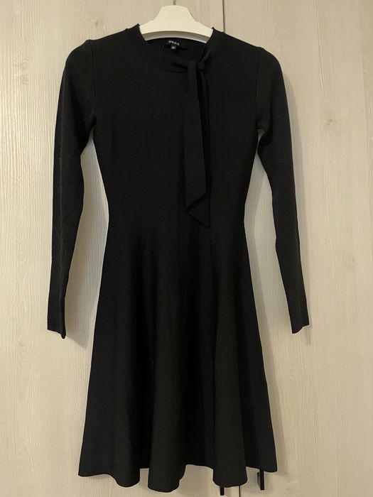 Rochie neagră cu sclipici elegantă Nikkie