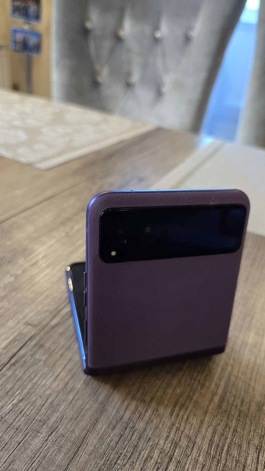 Motorola raz 40  256 ГБ почти новв