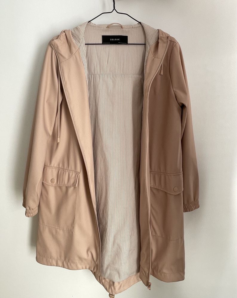 Pelerina ploaie Zara basic de tip parka, marime M, culoare nude