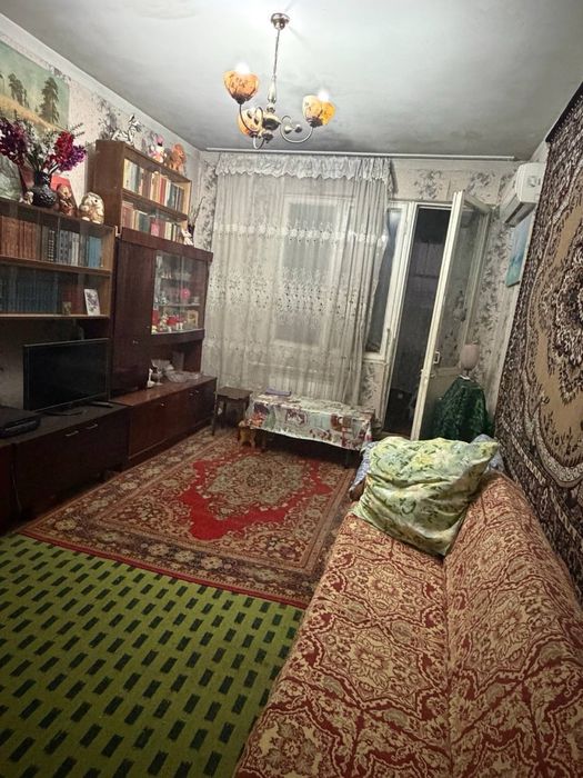 Продаётся Квартира Чиланзар 16. 2/5/5 Ор-р Метро Чиланзар