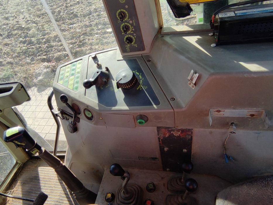 Vând Fendt Favorit514c