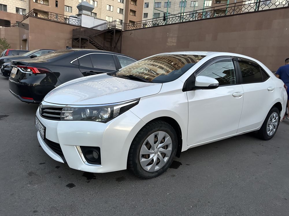 Продам машину Toyota Corolla 2014г