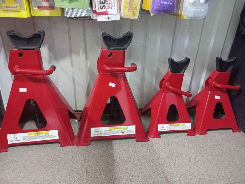 Подпорные стойки,