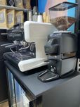 Espressor profesional cafea La San Marco cu râșniță profesionala