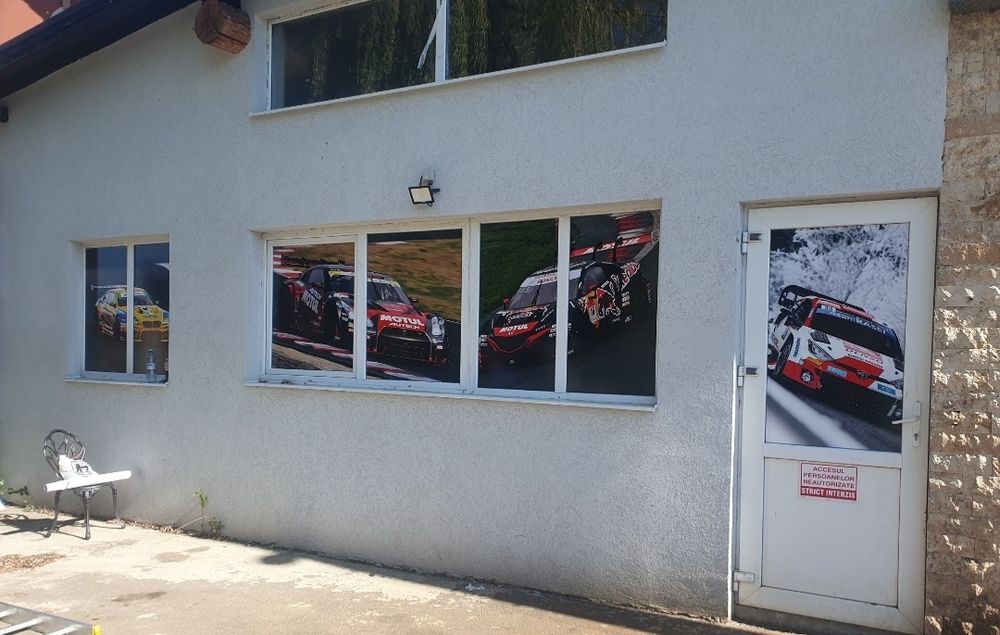 Reclame  luminoase, colantari geamuri ,stikare auto  etc