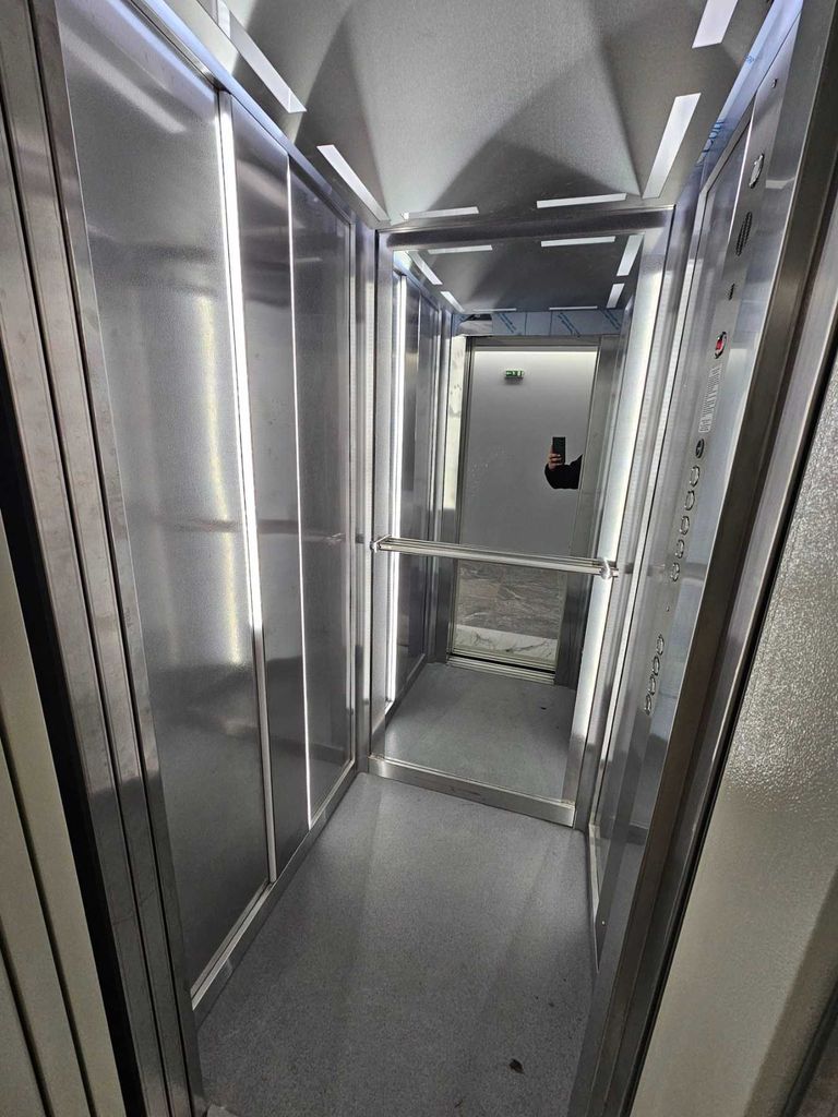 Дава се под наем Офис в Велинград - 41 кв.м за 249.9 € - Снимка #7