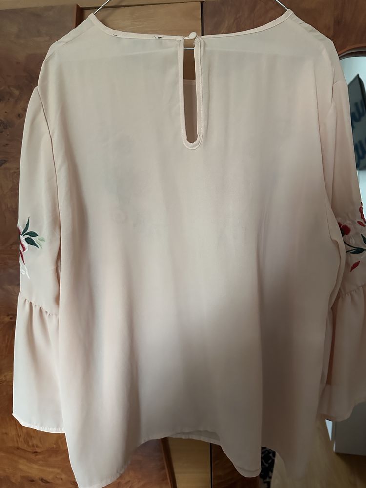 Bluza noua.