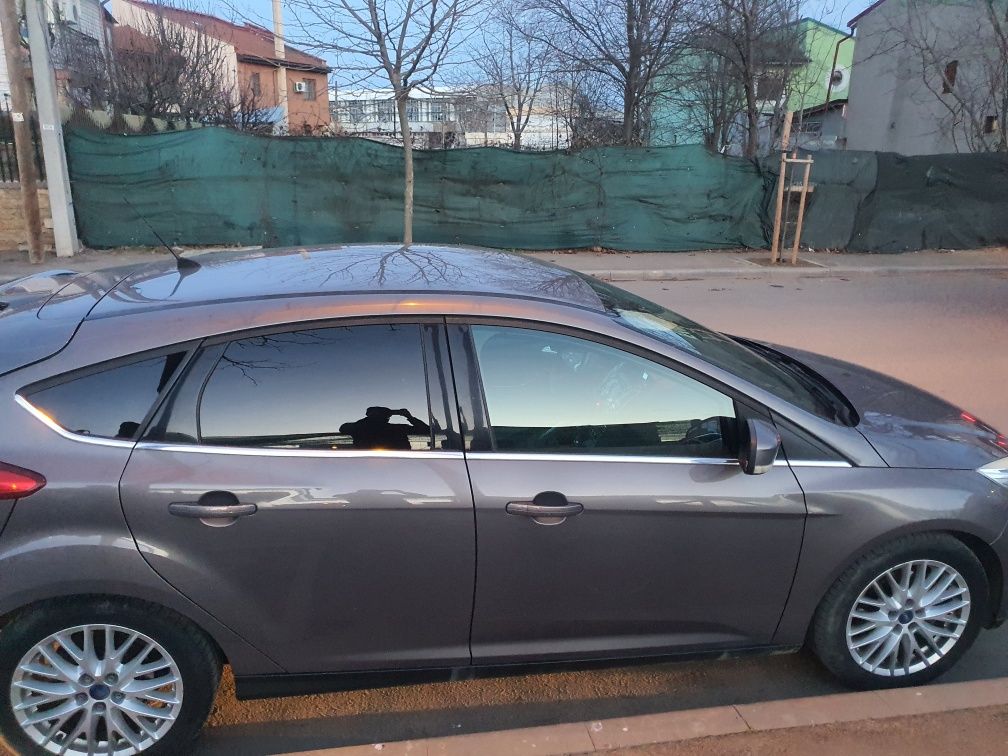 Vând Ford Focus 1.6, 182 CP