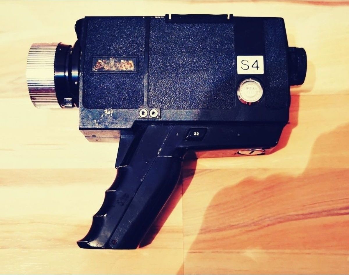 Cameră video Revue Reflex Super 8 S4 retro vintage de colecție
