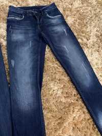Продам брендовые джинсы 26-28 р
