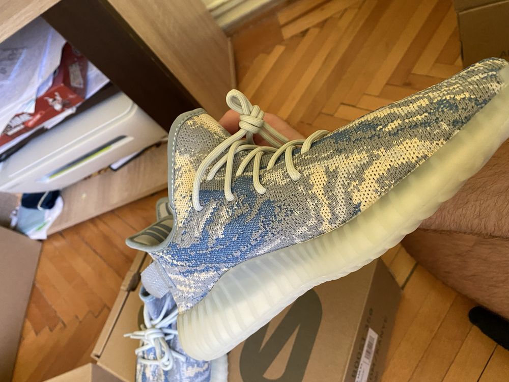 Yeezy 350V2 Mx Frost marimea 37, 38, 38 2/3, 39