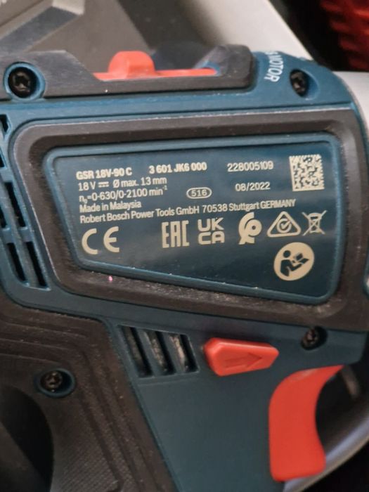 Filetantă , mașină de găurit Bosch GSR 18V 90C