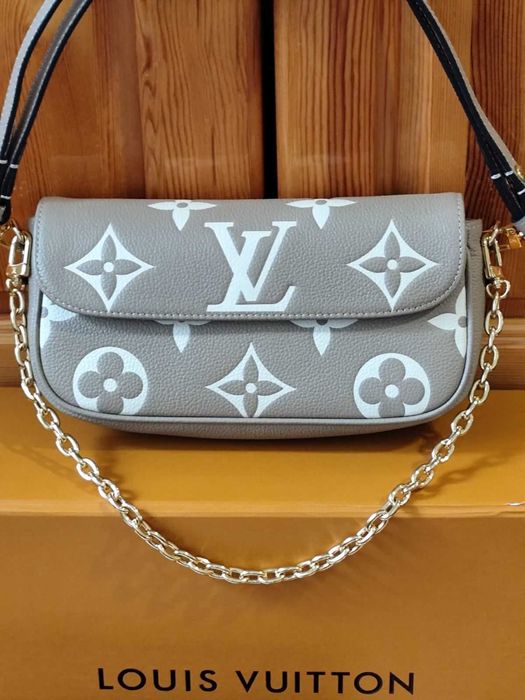 Louis Vuitton дамска чанта със свалящи се кожена каишка и верижка