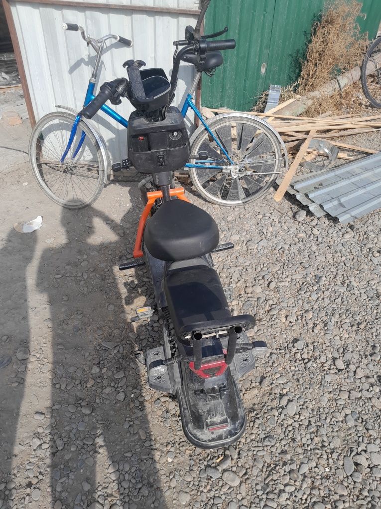 Skuter elektronni