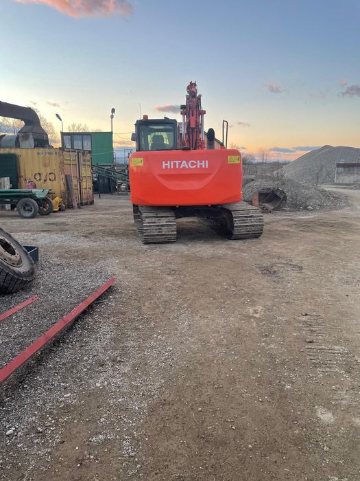 Excavator Hitachi zx130