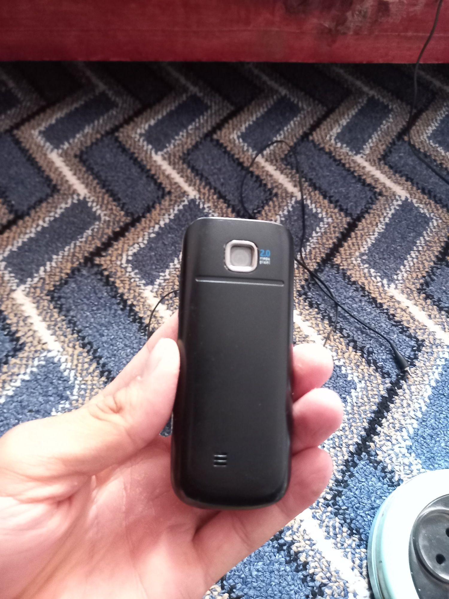 Nokia 2700 classic sotiladi
