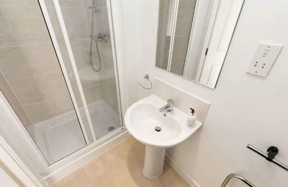 Дава се под наем Двустаен апартамент в Пловдив, Тракия - 66 кв.м за 290.7 € - Снимка #3