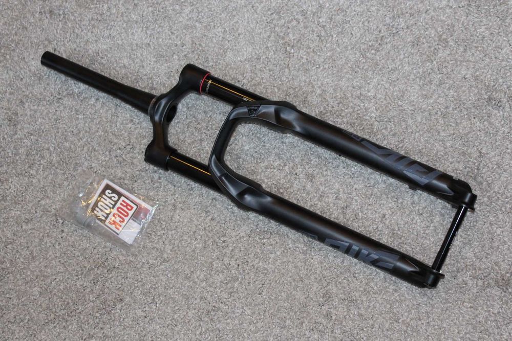 RockShox Pike Select RC29" DebonAir+ 140mm Tapered Boost suspensie