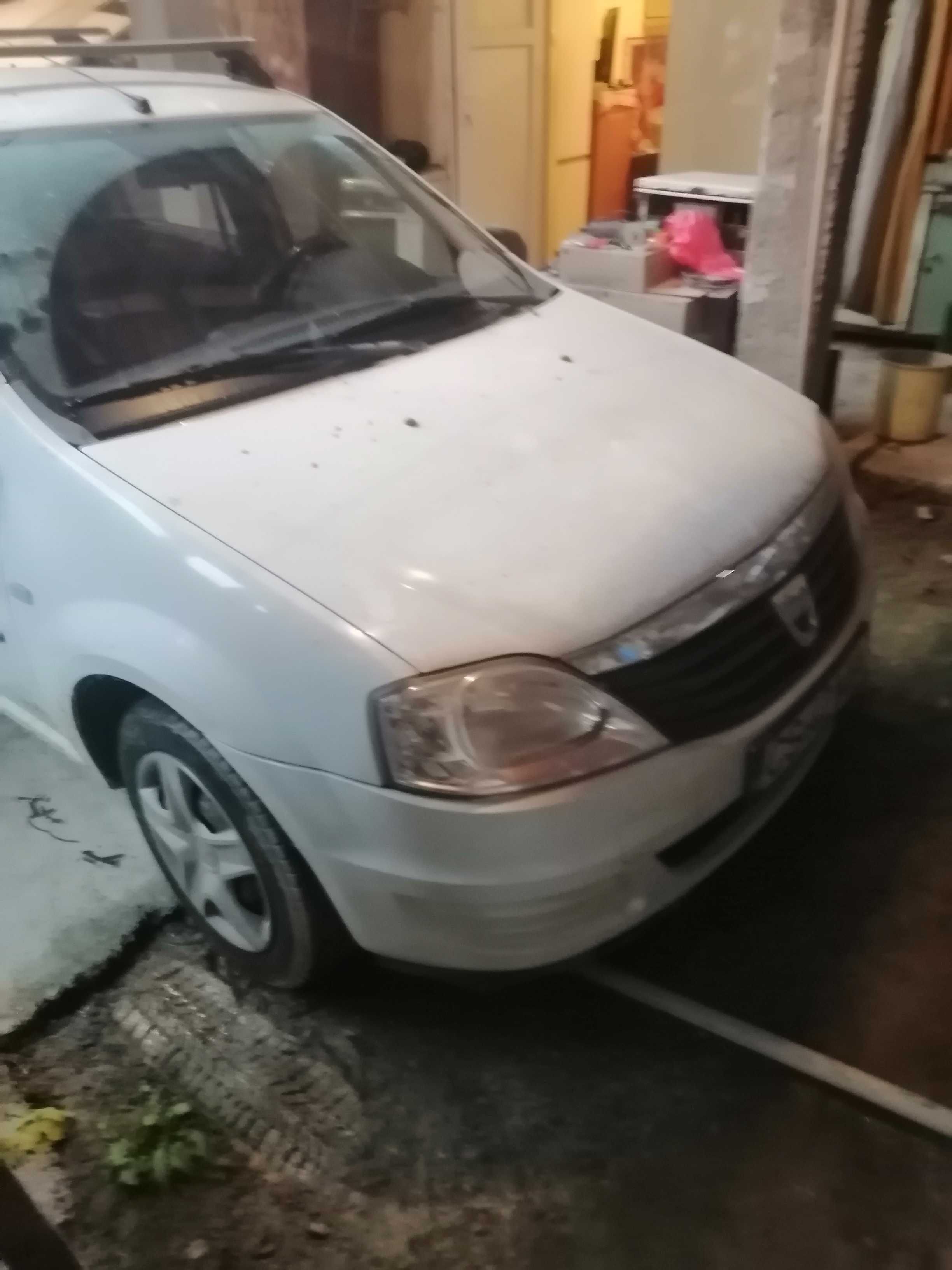 Vând Dacia Logan 1,2benzina an 2010