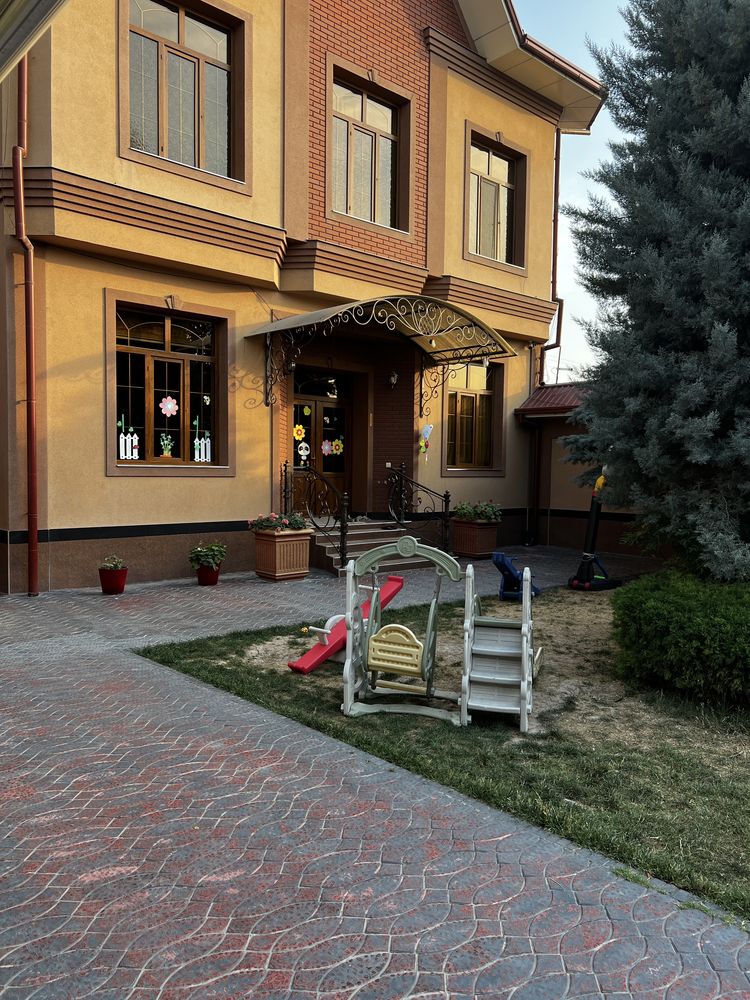 Продаеться дом бодомзар