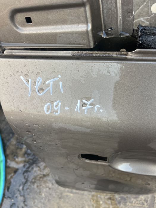 Врата Skoda Yeti
