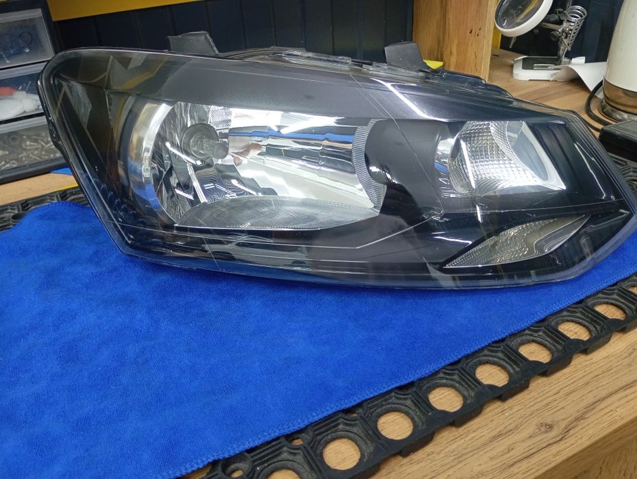 Оригинальные фары Фольксваген Поло седан