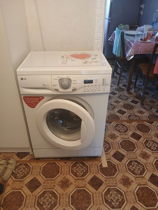 Машинка  стиральная