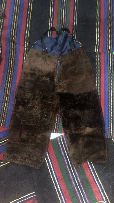 Кукерски/ сурвакарски костюм от кожи