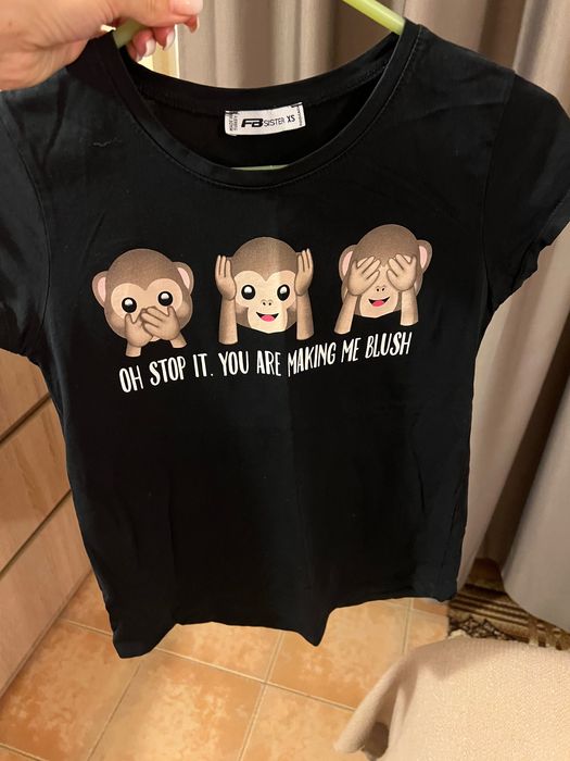 Тениски като нови,обличана са веднъж.