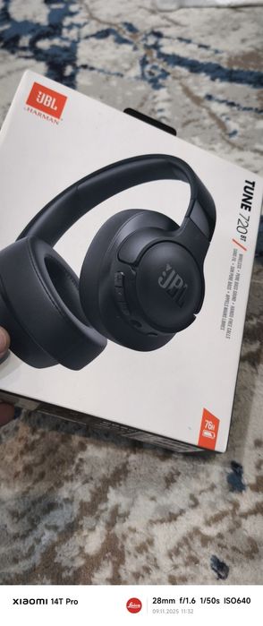 Срочно продам ОРИГИНАЛ наушник JBL TuneBT
